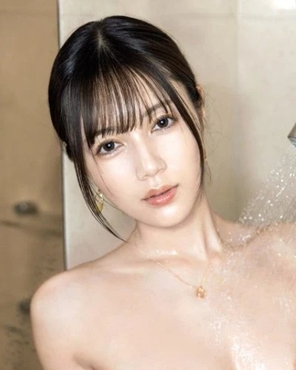 ภาพโปรไฟล์ทางการ เรมุ สุซุโมริ (Remu Suzumori)
